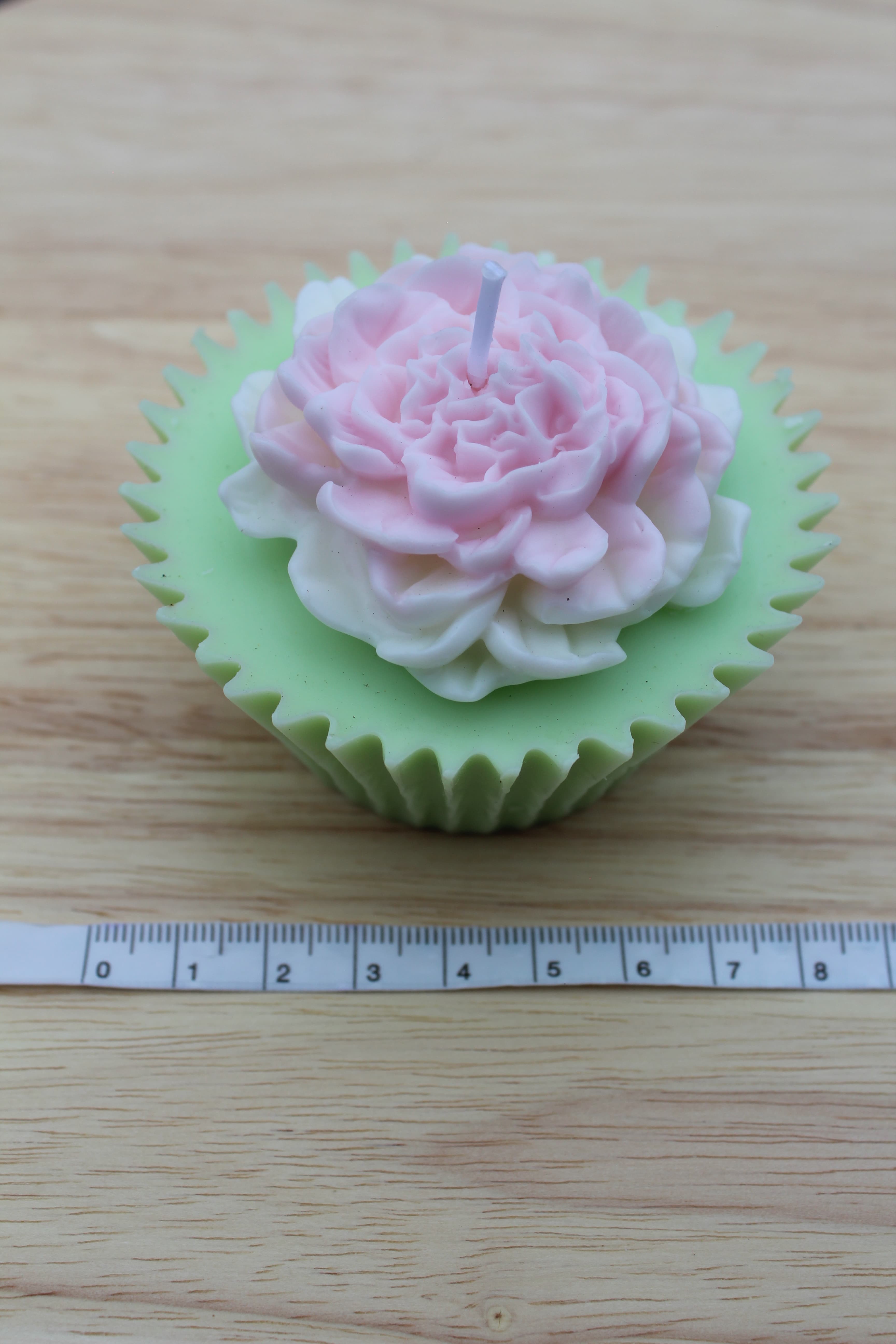 Medium cupcake candle