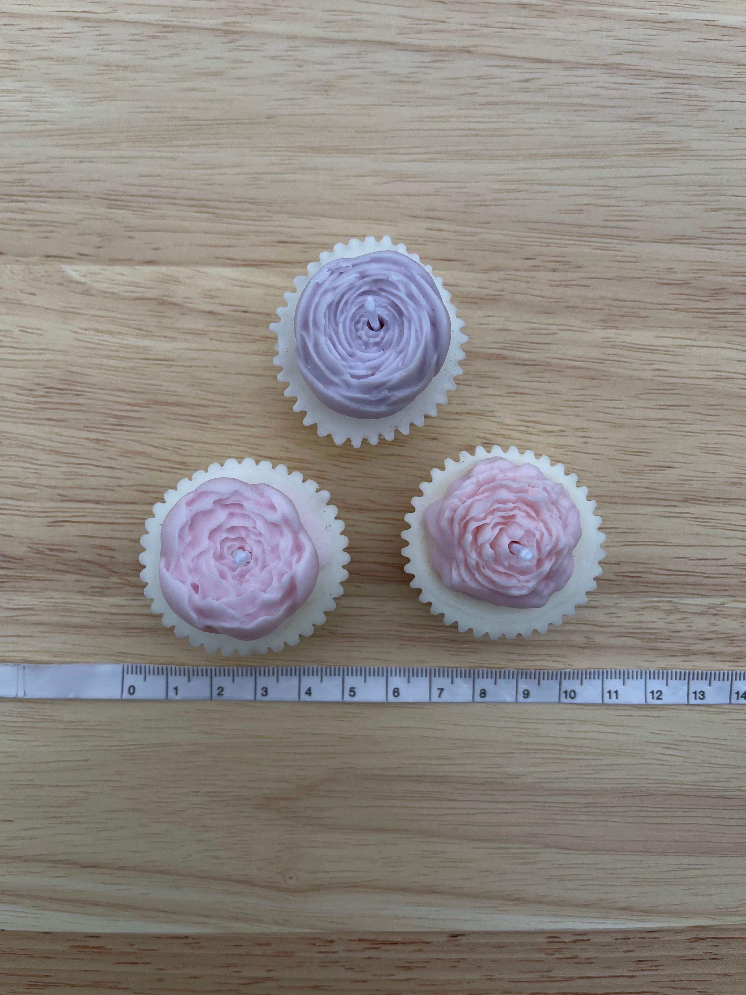 Mini cupcake candle